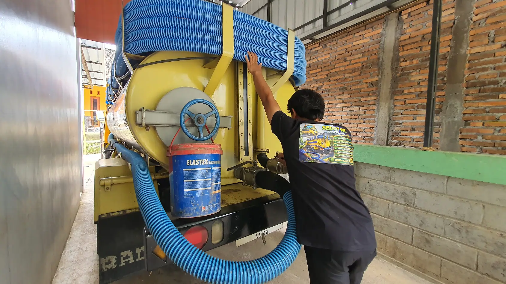 Cara Mengatasi WC Mampet